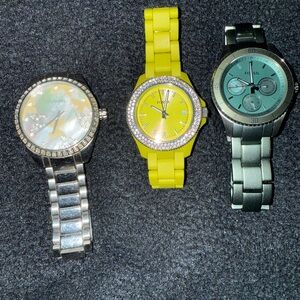 Fossil Smartwatches in Silver, Yellow, and Green